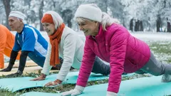 10 minuutin treeni, joka vahvistaa vatsalihaksia yli 50-vuotiaana – parempi kuin tunti mitä tahansa aerobista