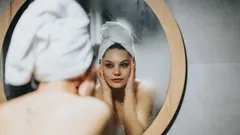 Kylpyhuoneen peilit eivät enää huurru: helpot niksit toimivat takuuvarmasti