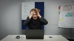 Itsensä johtaminen: miten lisätä tuottavuutta toimistossa ja freelance-työssä