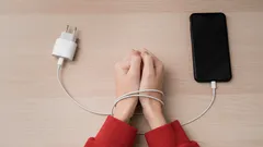 Tyhjeneekö puhelimesi akku liian nopeasti? Tämä 2 sekunnin niksi voi muuttaa kaiken