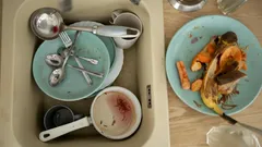 Älä tee näin: miksi likaisia astioita ei kannata jättää yöksi tiskialtaaseen