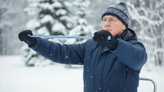 Vain 15 minuuttia päivässä – ja nivelet virkistyvät: parhaat harjoitukset yli 60-vuotiaille