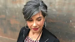 Harmaat hiukset ovat taas muodissa: 5 leikkausta, jotka nuorentavat ilmettä ilman värjäystä